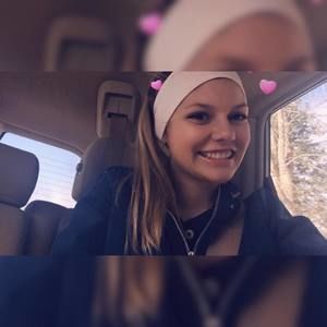 Meet your Posher, Brooke